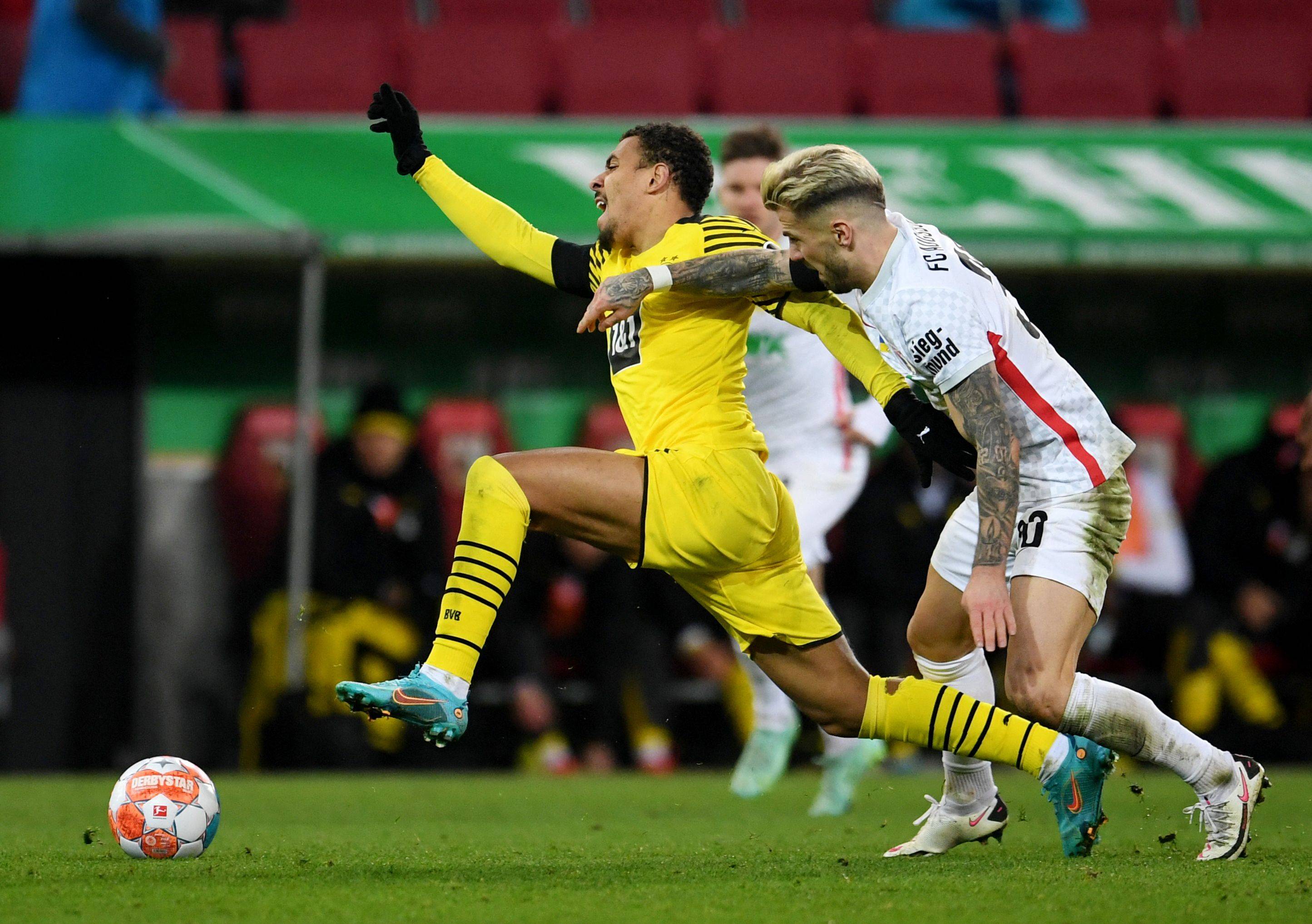 必一运动官网：奥格斯堡客场惨败，降级形势日益严峻