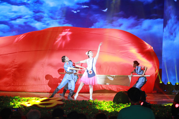 bsports官网登录：夺魁之路：选手以气魄赢得掌声