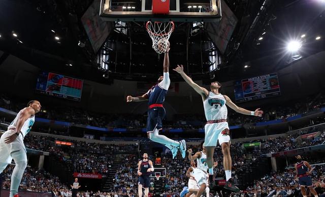 快船队后卫兑现承诺表现出色 快船队后卫兑现承诺表现出色