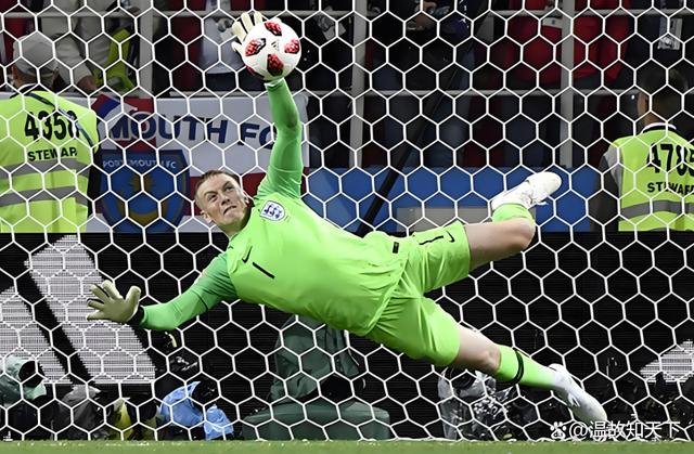 危难时刻!关键时刻点球改写胜局 危难时刻!关键时刻点球改写胜局