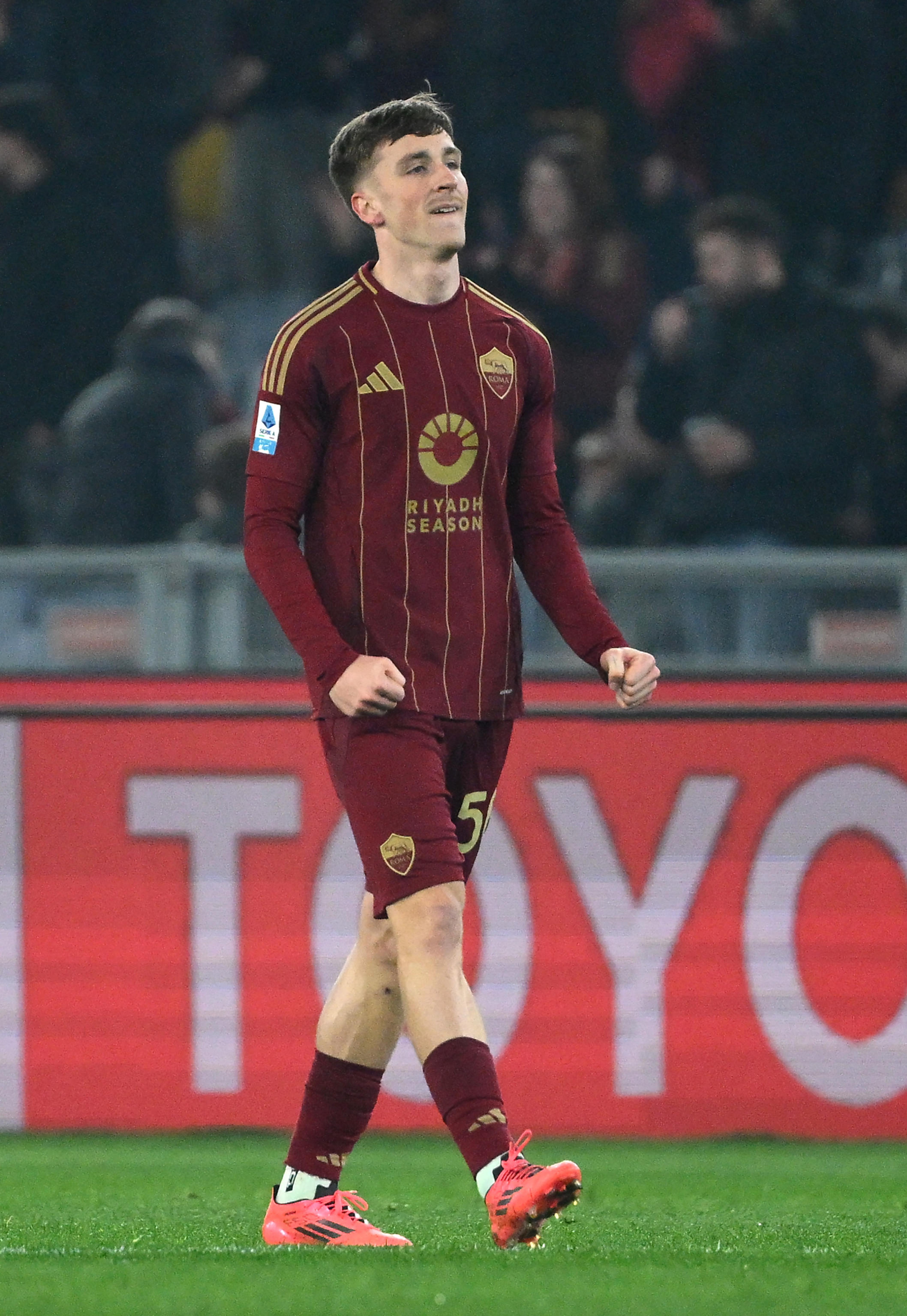 罗马球员取得胜利准备挑战斯特拉斯堡 罗马球员取得胜利准备挑战斯特拉斯堡