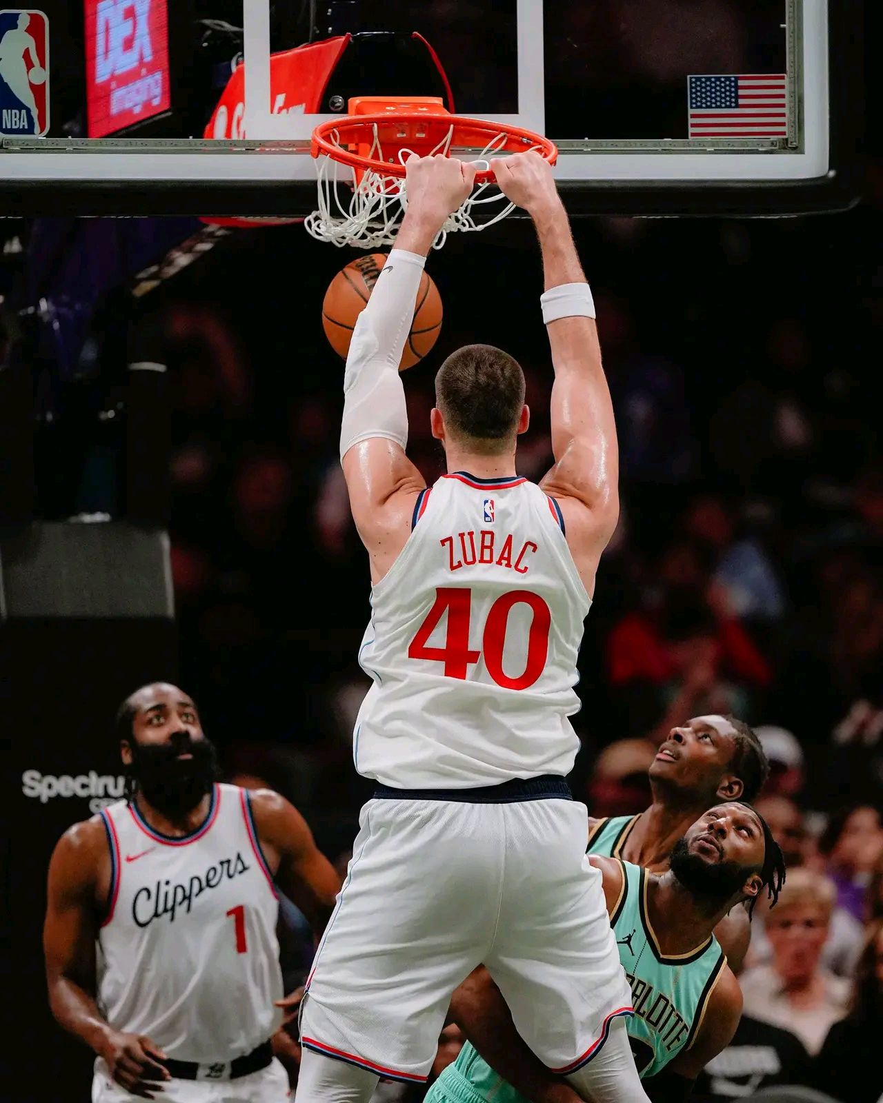 快船队队员意外受伤，球队战力受影响